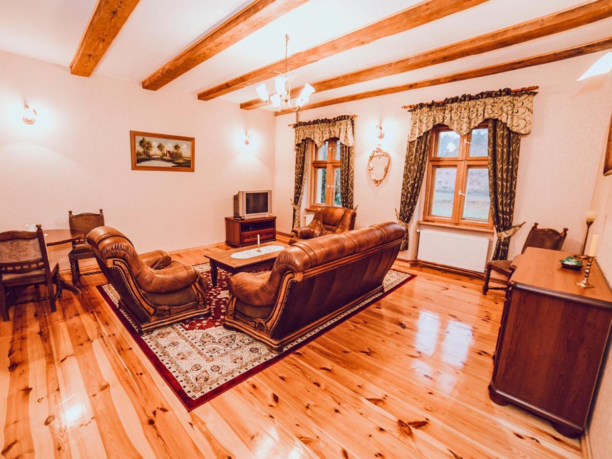 Palac Kursko Extérieur photo