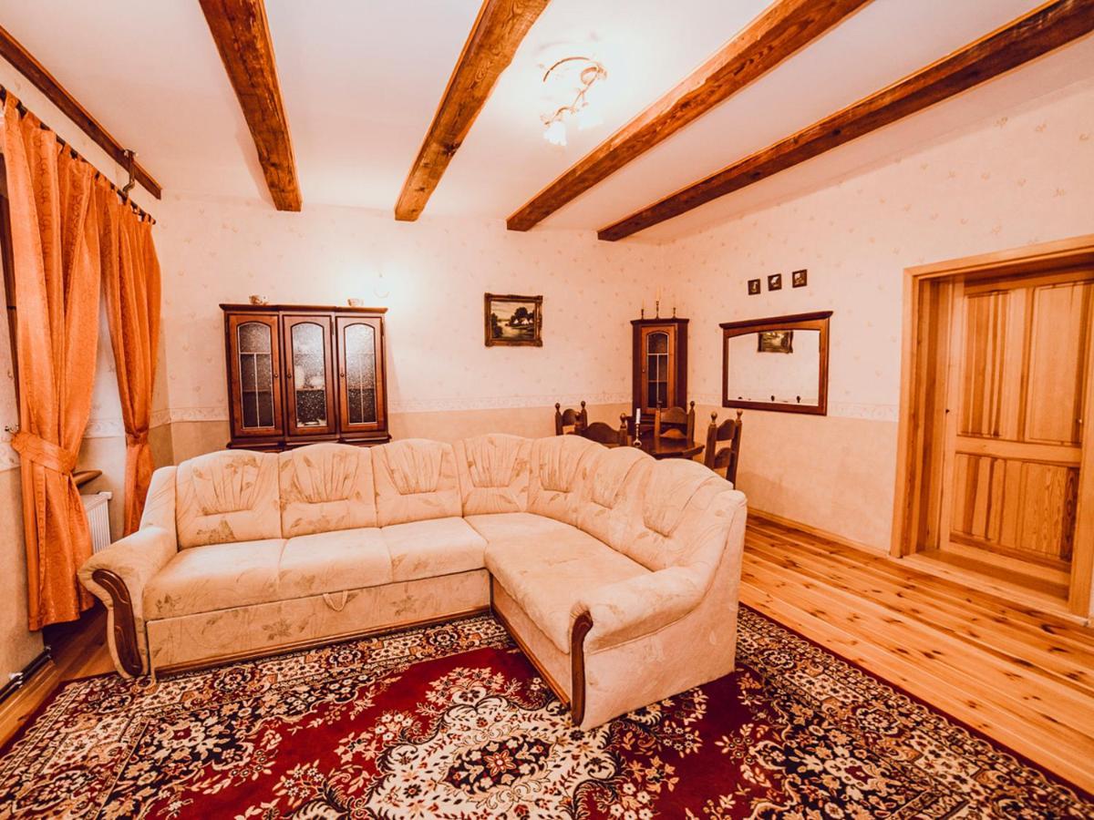 Palac Kursko Extérieur photo
