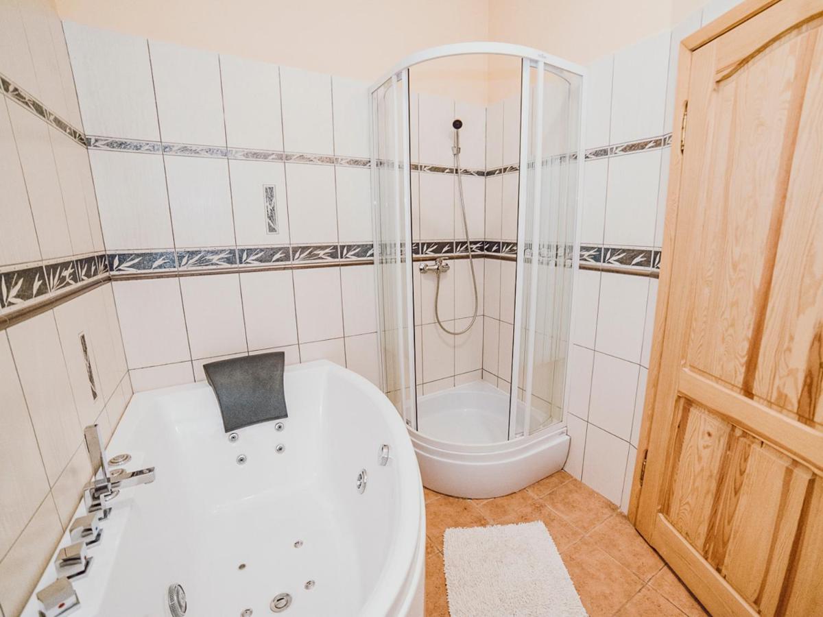 Palac Kursko Extérieur photo