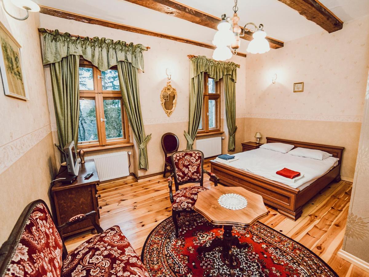 Palac Kursko Extérieur photo