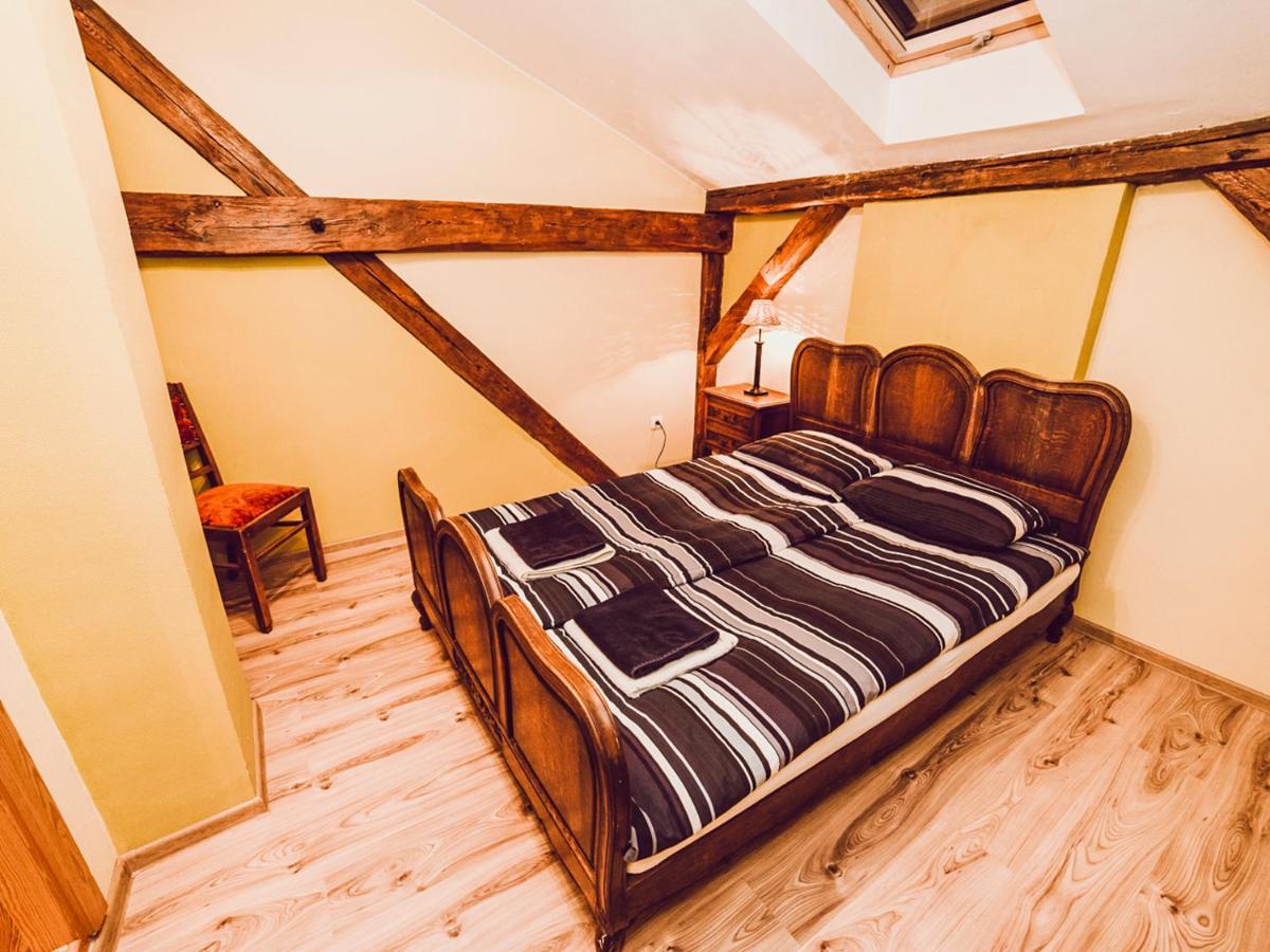 Palac Kursko Extérieur photo