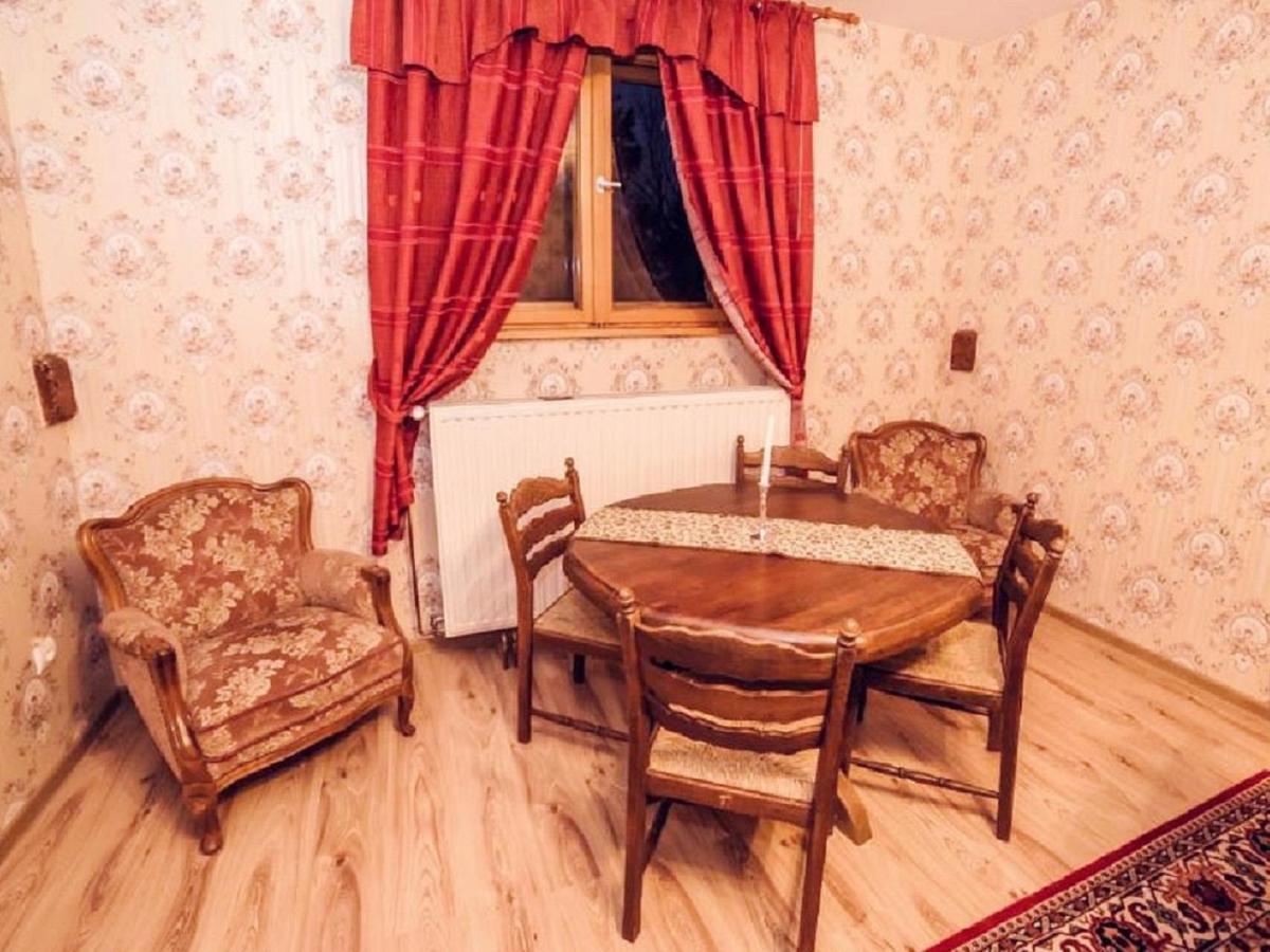 Palac Kursko Extérieur photo