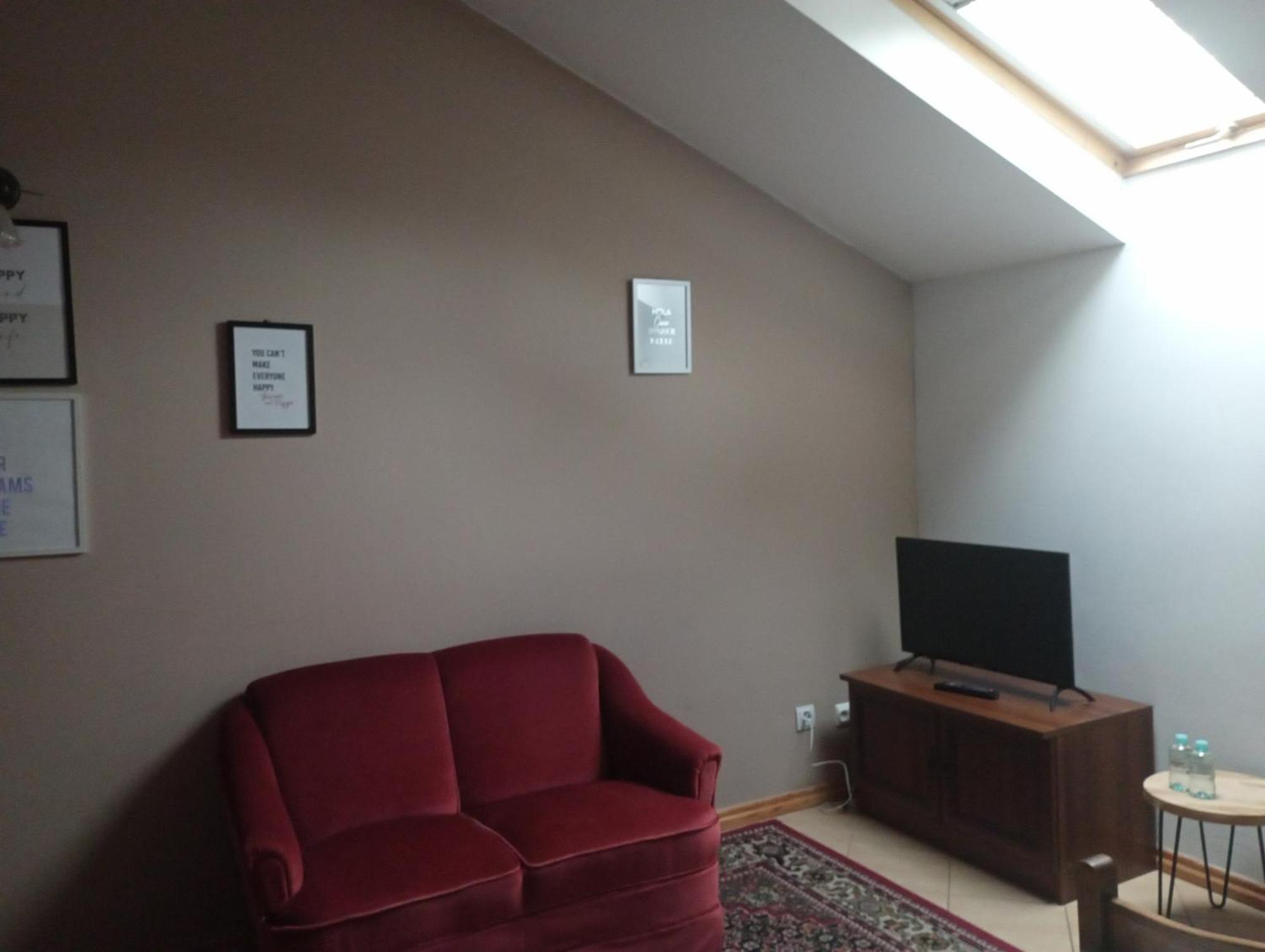 Palac Kursko Extérieur photo